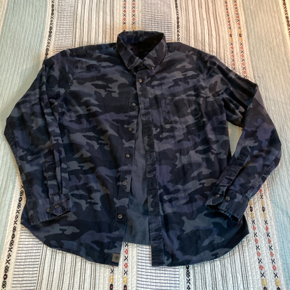 camo navy cotton sz L button up